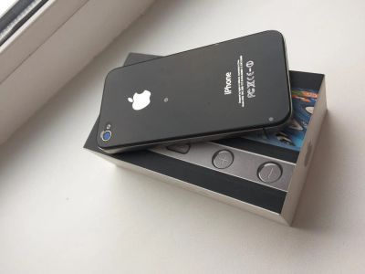 Лот: 8818029. Фото: 1. iPhone 4. Смартфоны