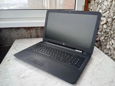 Лот: 23697706. Фото: 1. Офисный ноутбук HP 15-ac000ur. Ноутбуки