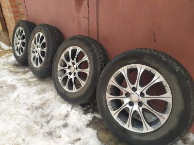 Лот: 17372556. Фото: 1. Летняя резина на литье R15. Шины