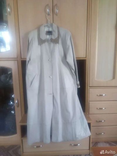 Лот: 24384359. Фото: 1. Кожаный плащ. Верхняя одежда
