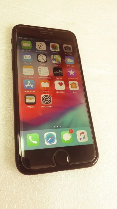 Лот: 14598365. Фото: 1. iPHONE 7 32. Смартфоны