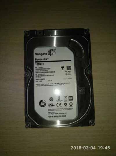 Лот: 11128116. Фото: 1. Жесткий диск Seagate 1 TB 3.5. Жёсткие диски (HDD)