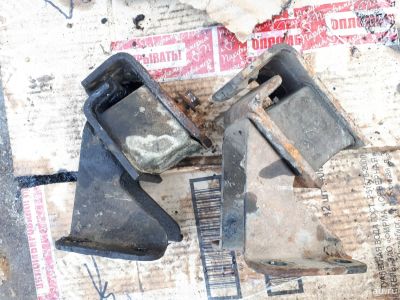 Лот: 15656257. Фото: 1. Подушка двигателя опора Подушки... Кузов