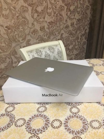 Лот: 10841638. Фото: 1. Apple MacBook Air 13 MD760RU/A. Ноутбуки