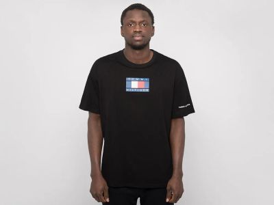 Лот: 21774113. Фото: 1. Футболка Tommy Hilfiger. Футболки, поло