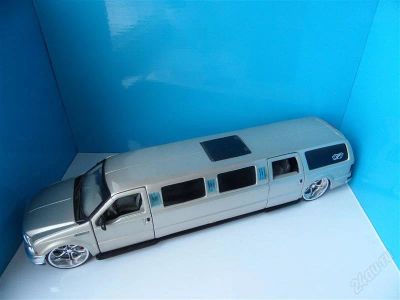 Лот: 2368315. Фото: 1. Ford Excursion Maiso Форд Маисто. Автомоделизм
