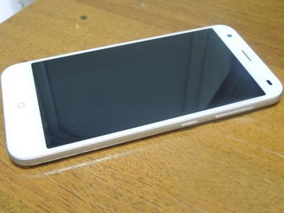 Лот: 8075223. Фото: 1. Продам Смартфон ZTE Blade S6 Lite. Смартфоны