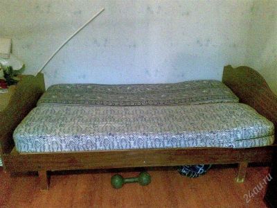 Лот: 1055892. Фото: 1. кровать 1.5м с двумя матрасами. Кровати