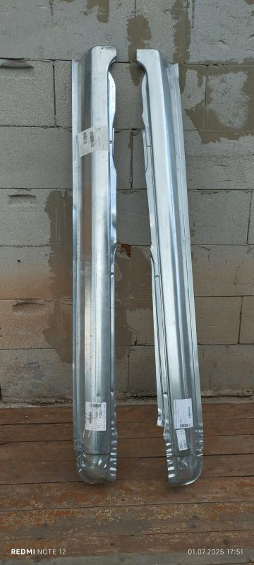 Лот: 25526032. Фото: 1. Пороги Nissan March K11. Кузов