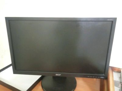 Лот: 9057017. Фото: 1. Монитор. ЖК-мониторы