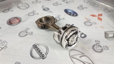 Лот: 23591428. Фото: 1. Поршень с шатуном Subaru Impreza... Двигатель и элементы двигателя