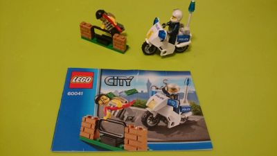 Лот: 7988806. Фото: 1. Lego City Полицейский мотоцикл... Конструкторы