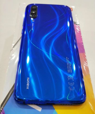 Лот: 18060545. Фото: 1. Xiaomi Mi 9 Lite 6/128Gb Aurora... Смартфоны