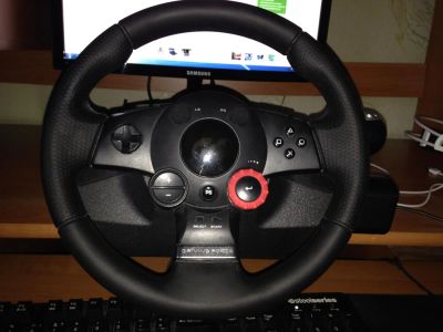 Лот: 4275028. Фото: 1. Руль Logitech Driving Force GT. Рули, джойстики