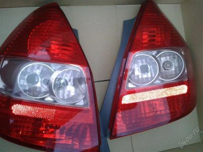 Лот: 2476708. Фото: 1. Заднии фонари Honda FIT / JAZZ. Оптика и освещение