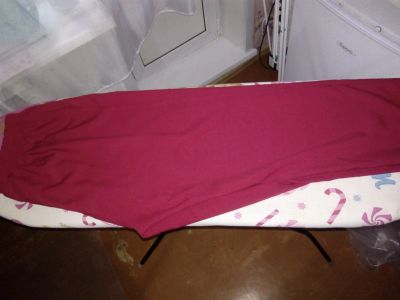 Лот: 20357439. Фото: 1. Брюки красные 52-54. Брюки, шорты