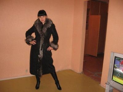 Лот: 2145117. Фото: 1. Пихора с натуральным мехом р-р46-48. Верхняя одежда