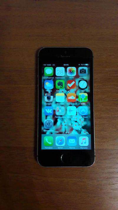 Лот: 7008045. Фото: 1. Iphone 5s black 16 gb. Смартфоны