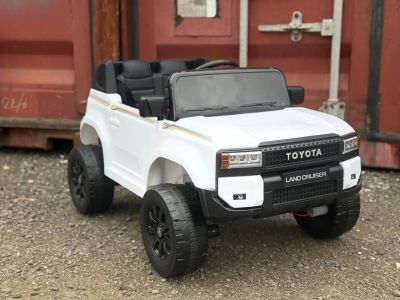 Лот: 25342764. Фото: 1. Детский электромобиль Toyota LC... Детские электромобили
