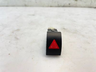 Лот: 25404514. Фото: 1. кнопка аварийной сигнализации... Кузов