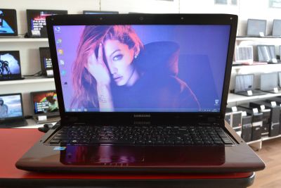 Лот: 15942421. Фото: 1. Samsung NP-R780 (17.3"/Intel Core... Ноутбуки