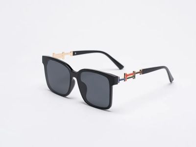 Лот: 19469711. Фото: 1. Очки Hermes. Очки солнцезащитные