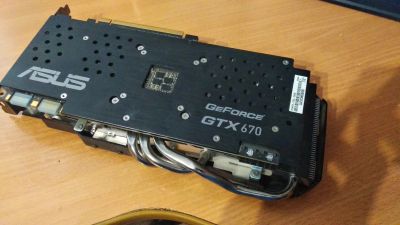 Лот: 15599828. Фото: 1. asus geforce gtx 670 с приколом. Видеокарты
