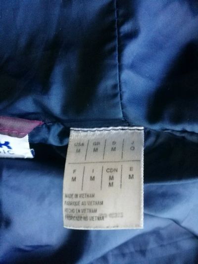 Лот: 12622527. Фото: 1. Пуховик Reebok размер м. Верхняя одежда