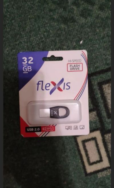 Лот: 25676196. Фото: 1. USB флешка 32 gb новая. USB-флеш карты