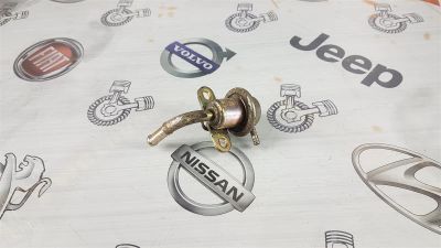 Лот: 23591395. Фото: 1. Регулятор давления топлива Mazda... Топливная система