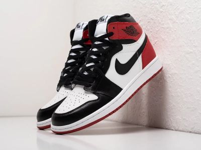 Лот: 12685824. Фото: 1. Кроссовки Nike Air Jordan 1 Mid... Кеды, кроссовки, слипоны