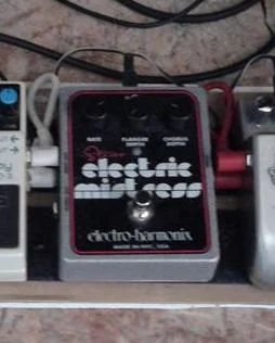Лот: 7261212. Фото: 1. Electro harmonix Stereo Electric... Гитарные эффекты и комбоусилители