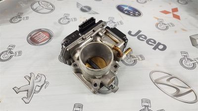 Лот: 23591465. Фото: 1. Заслонка дроссельная Honda Fit... Двигатель и элементы двигателя