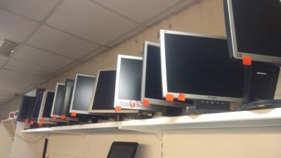 Лот: 4914909. Фото: 1. Монитор BenQ Q7C5. ЖК-мониторы