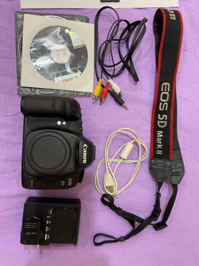 Лот: 19615259. Фото: 1. Canon EOS 5D mark II body. Цифровые зеркальные