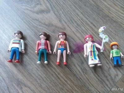 Лот: 9744928. Фото: 1. Playmobil фигурки девочки. Конструкторы