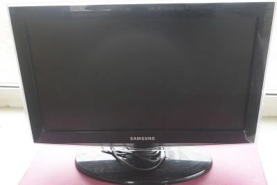 Лот: 10484175. Фото: 1. ЖК телевизор Samsung LE-19D451... Телевизоры