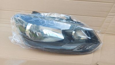 Лот: 23317260. Фото: 1. Фара новая правая Volkswagen polo5... Оптика и освещение