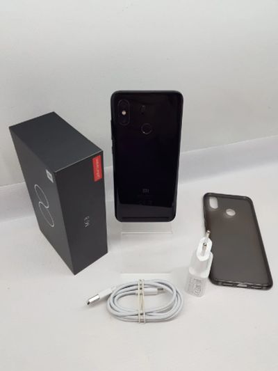 Лот: 17600000. Фото: 1. Смартфон Xiaomi Mi 8 6/64GB. Смартфоны