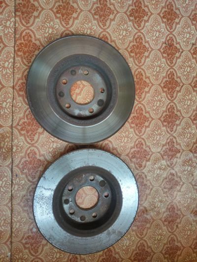 Лот: 19368153. Фото: 1. Задние тормозные диски на Ford... Тормозная система