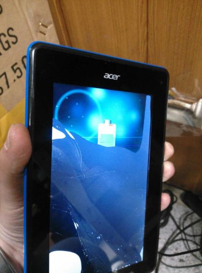 Лот: 5358754. Фото: 1. Acer Iconia Tab B1-A71 16Gb. Битый... Планшеты