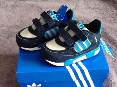 Лот: 7443952. Фото: 1. Adidas ZX850. Другое (обувь)
