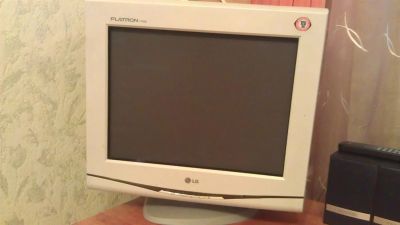Лот: 3596096. Фото: 1. Монитор LG F700B. ЭЛТ-мониторы