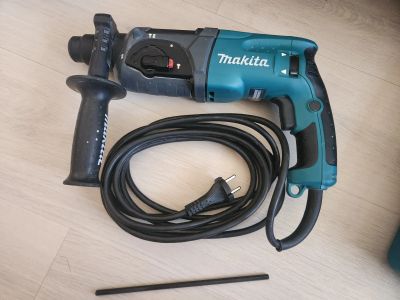 Лот: 25787863. Фото: 1. Перфоратор сетевой Makita HR2470. Электроинструмент
