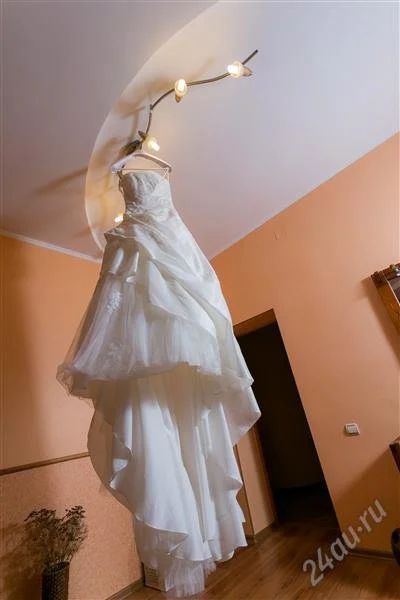 Лот: 2565263. Фото: 1. Свадебное платье. Свадебные платья