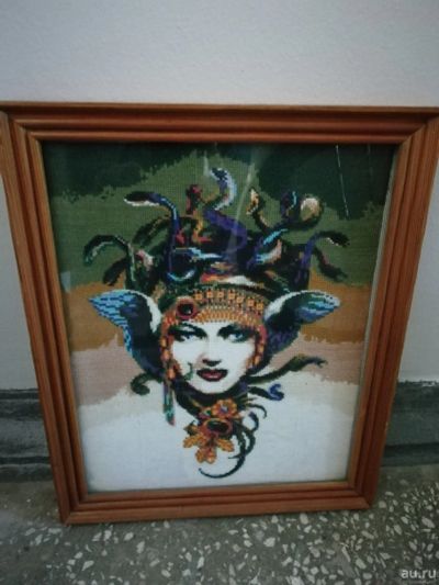Лот: 14476816. Фото: 1. Картина-вышивка в раме под стеклом... Произведения
