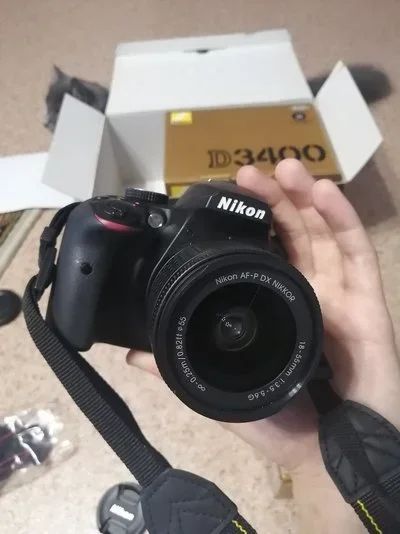 Лот: 17832638. Фото: 1. Nikon d3400 kit. Цифровые зеркальные