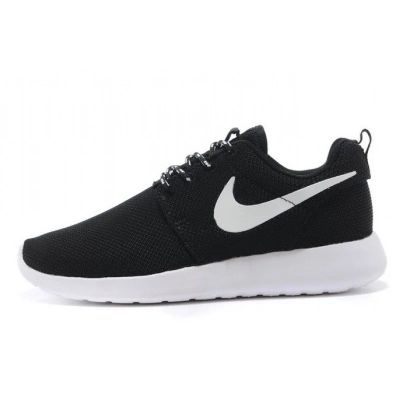 Лот: 8003230. Фото: 1. Nike кроссовки Roshe Run Nike... Кеды, кроссовки, слипоны