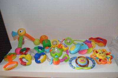 Лот: 6246550. Фото: 1. Игрушки одним лотом! много игрушек... Игрушки для купания