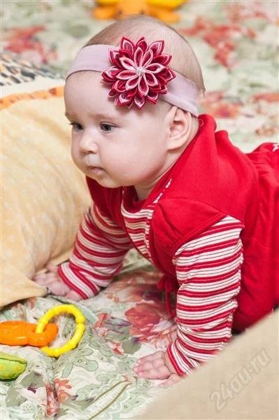 Лот: 1142249. Фото: 1. повязочка на голову, с шести месяцев... Готовые изделия